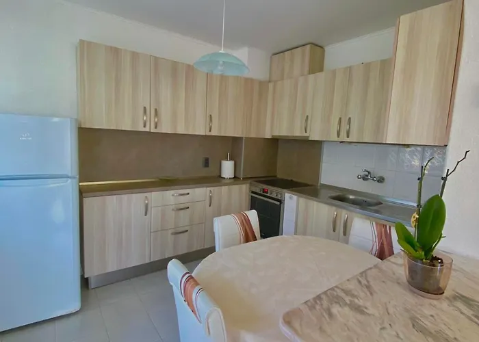 Ropotamo Апартамент *